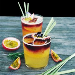 Alternative view of Song Cai Rose Myrtle Gin (700ml)